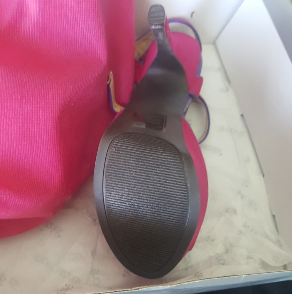 High heels - Picture 5 of 5